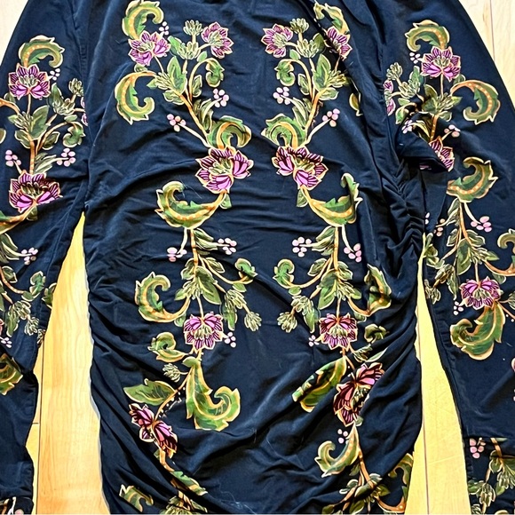 NWT Farm Rio Black Ravenala Jersey Blouse medium - Picture 9 of 9